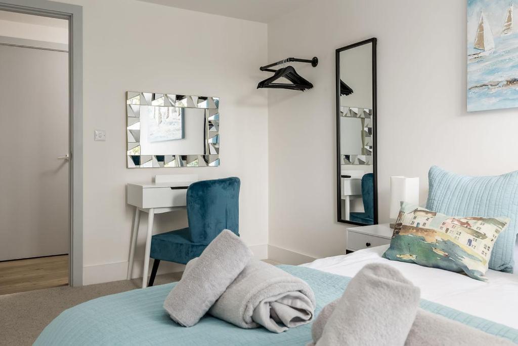 Stylish Town Centre Apartment, W Parking, Nr Beach Bournemouth Kültér fotó