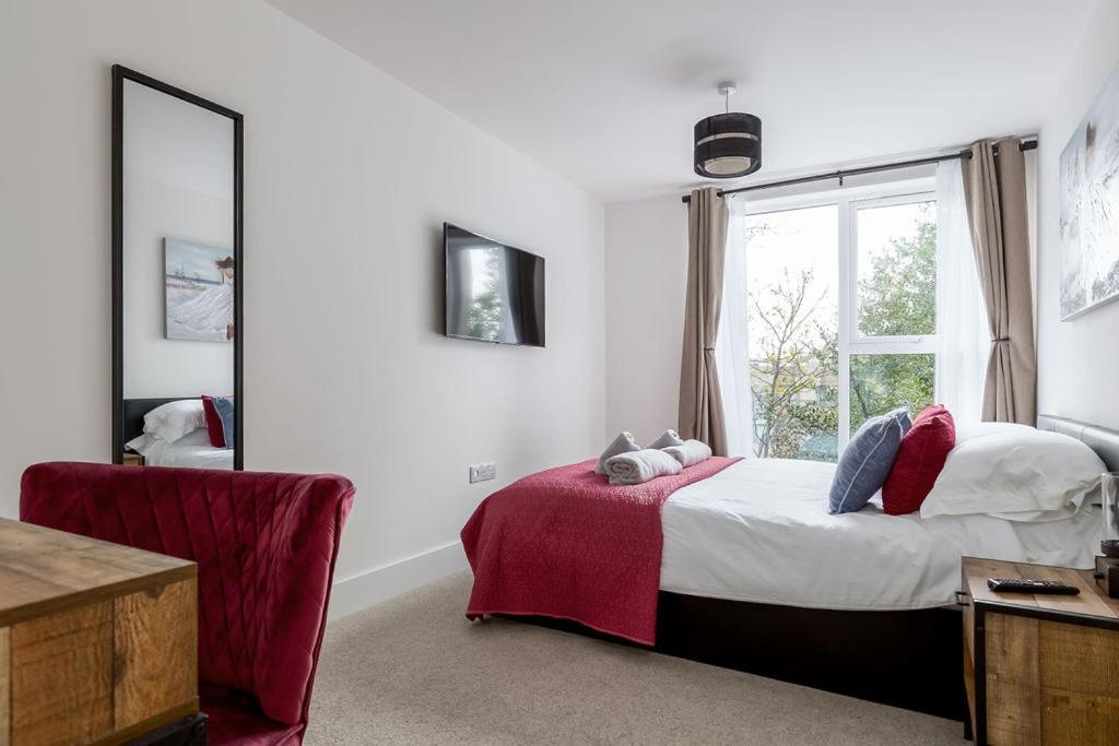 Stylish Town Centre Apartment, W Parking, Nr Beach Bournemouth Kültér fotó