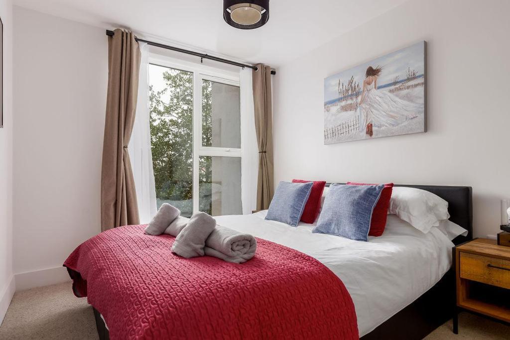 Stylish Town Centre Apartment, W Parking, Nr Beach Bournemouth Kültér fotó