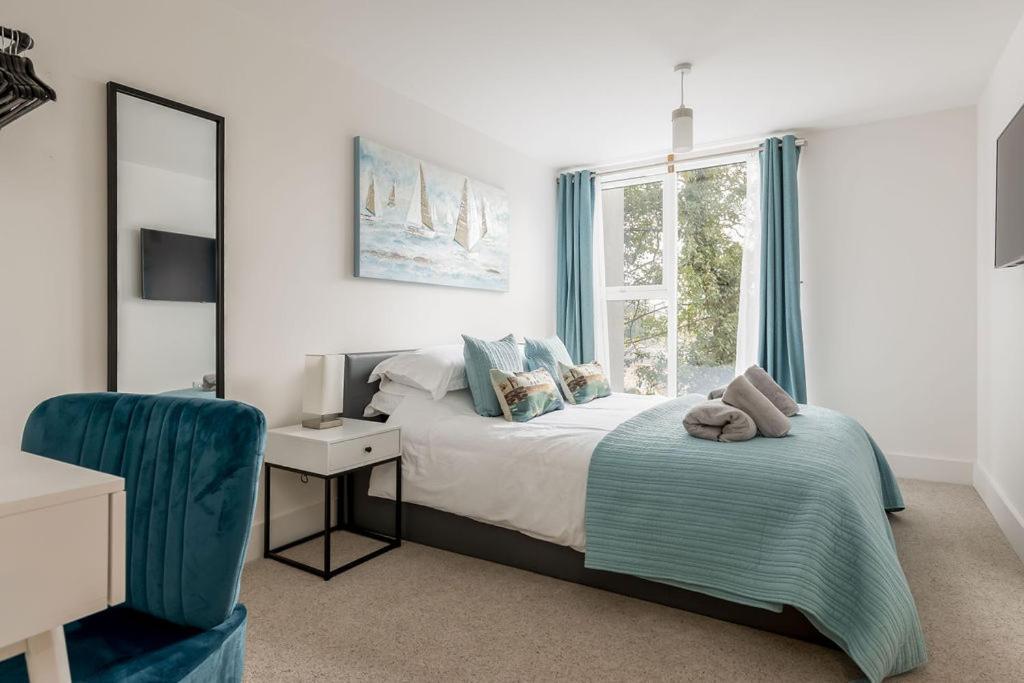 Stylish Town Centre Apartment, W Parking, Nr Beach Bournemouth Kültér fotó